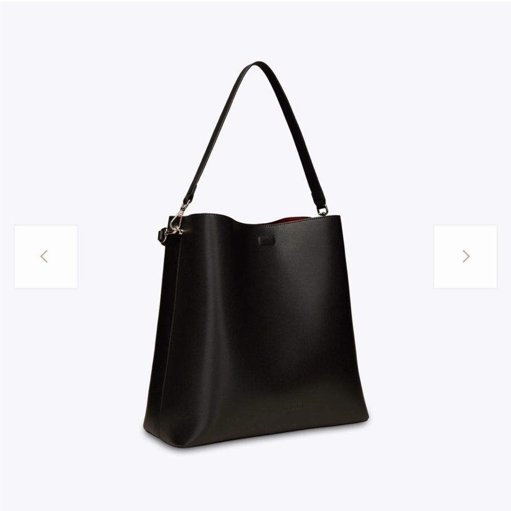Lawful London Iris bag in Navy